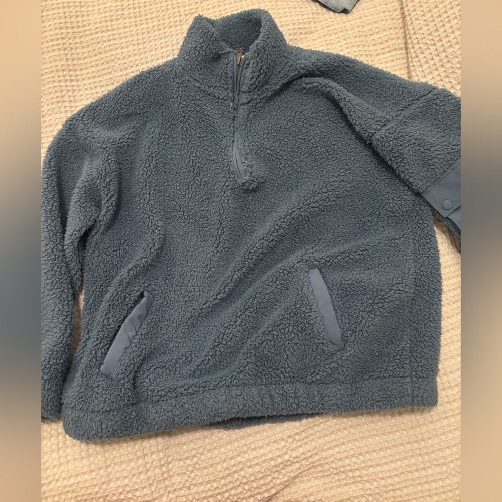 Olive & Oak Plush Sherpa Pullover in Dusty Blue
